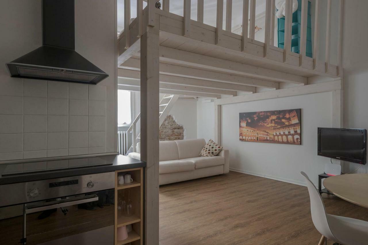 Апартаменты New Loft In The Heart Of Bologna 2 Экстерьер фото